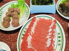-四囍码头海鲜烧烤自助火锅(外滩南京东路悦荟广场店)