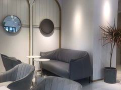 -Fridi Patisserie Cafe