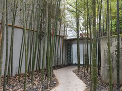 -穹六人间 people 6(岳阳路店)