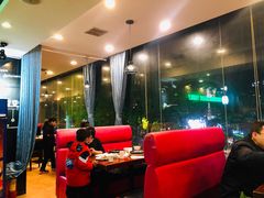-皇品世家牛排(七一路店)