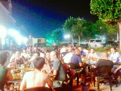 室外大排档-兆辉木炭海鲜烧烤·海鲜小炒