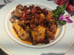 -嗨辣小聚·盘锦河蟹·海鲜烧烤龙虾(盘锦十年好店)