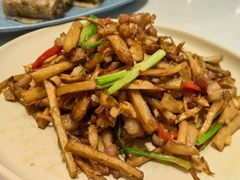 -鹿港小镇(金虹桥国际中心店)