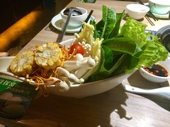 健康养生拼盘-探窝·竹笙椰子鸡(杨箕店)