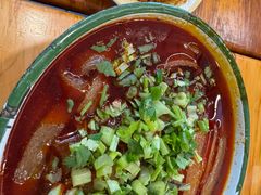 -拈签一笑黄牛肉辣卤串串