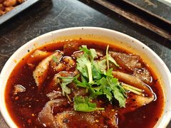 -臻老板牛肉面(光华路SOHO店)