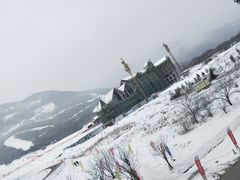 -鳌山滑雪度假区