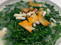 鱼汤双丸什菜煲-皇朝尊会(龙之梦大酒店)