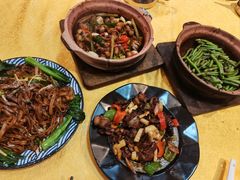 -天宝食坊·啫啫煲大排档(西华路店)