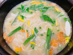-银米·云南传统过桥米线(双廊黑金冠店)
