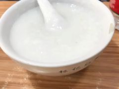 无味白白粥-银记肠粉店(南方医院店)