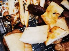 蘑菇拼盘-肉甲韩国木炭烤肉(新壹街1店)