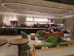 大堂-星巴克臻选(北京银泰店)