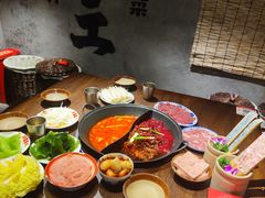 -萍姐火锅·公路夜市(武汉首店)