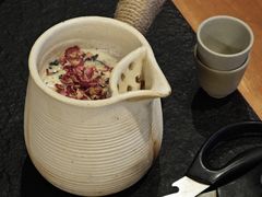 玫瑰瓦罐烤奶-阿山卓·野生菌火锅·纳西火塘烤肉