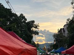 -周日夜市