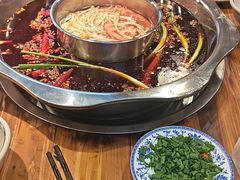 -六公里老火锅(总店)