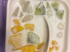 -满记甜品(巴黎春天宝山店)