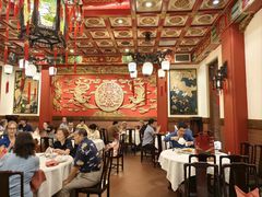 -梅龙镇酒家(南京西路总店)