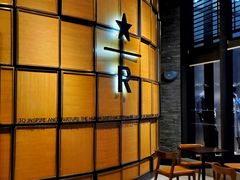 -星巴克臻选(惠州华贸天地1楼店)