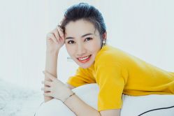 -现代经典婚纱摄影