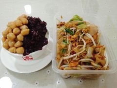 三丝炒陈村粉-老周记顺德双皮奶