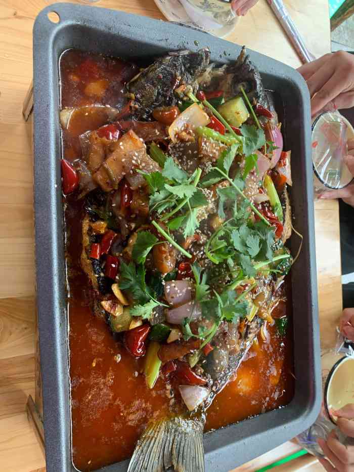 心连心万州烤鱼(鸳鸯店)-"店铺是重新装修后去吃价格:性价比还是比.