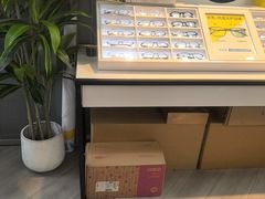 -天空之镜眼镜店蔡司依视路配镜授权零售店(望京颐堤港店)