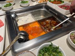 -海底捞火锅鲜切牛肉主题店(长寿路店)