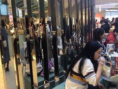 -奈雪的茶(亨特国际广场店)