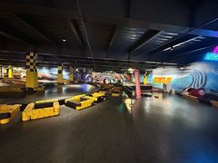 -极限PLAY运动娱乐新世界·团建派对表演休闲馆·室内高空游乐园