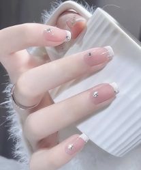 -IDO美甲美睫