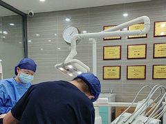 -上海仁爱医院口腔科 · 种植