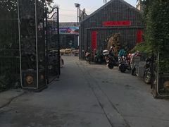 -胖哥牛蛙龙虾烧烤城(育才路店)