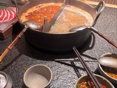 -三出山火锅(南京万象天地店)