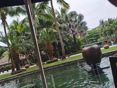 -三亚湾海居铂尔曼度假酒店