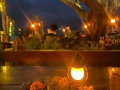 -城墙外BAR