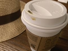 新鲜滴滤咖啡-星巴克(静安嘉里中心B2店)