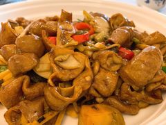 酸菜炒猪肠-粤·向群饭店(龙津东路总店)