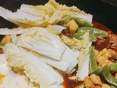 -山河屯铁锅炖·非遗东北菜(南山店)