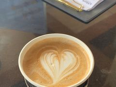 -亚龙湾喜来登·美景台大堂吧