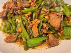 -阿瓦山寨·湘菜现炒·剁椒鱼头王(咸阳总店)