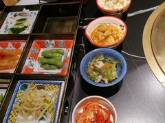-山川小町·极番烧肉(新地假日广场店)