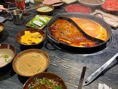 -冯校长老火锅(中联广场店)