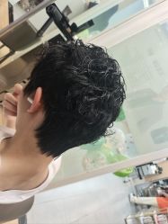 -首脑美发沙龙