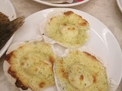 芝士焗扇贝-芭菲盛宴·环球美食(解放碑英利国际店)