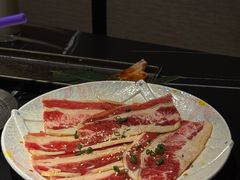 -山川小町·极番烧肉(新地假日广场店)