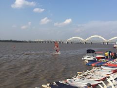 -人民防洪胜利纪念塔