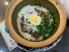 窝蛋牛肉煲仔饭-红星光发煲仔饭(大石街店)