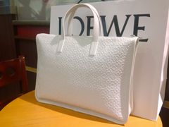 白色公文包-LOEWE罗意威(北京SKP女装店(一层))